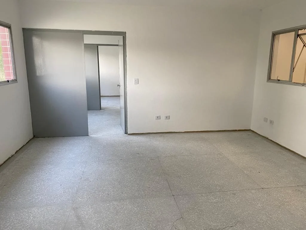 Galpão de 750m² de área construída em 1.400m² de terreno em Barueri