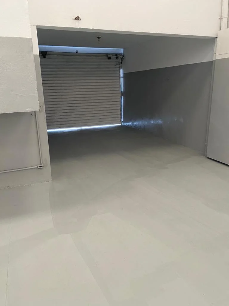 Galpão de 750m² de área construída em 1.400m² de terreno em Barueri