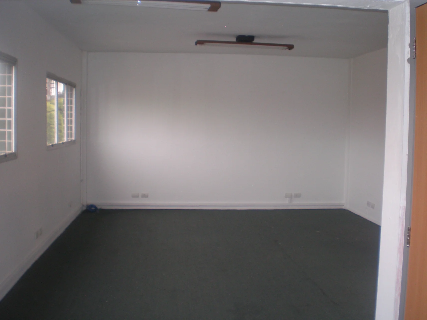 Galpão de 750m² de área construída em 1.200m² de terreno em Barueri