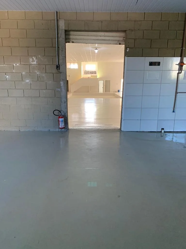 Galpão de 750m² de área construída em 1.400m² de terreno em Barueri