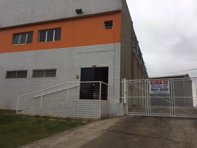 Galpão de 750m² de área construída em 1.750m² de terreno em Barueri