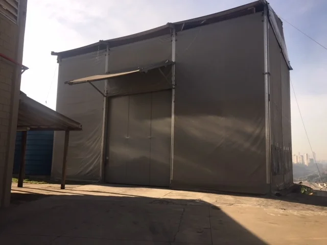 Galpão de 750m² de área construída em 1.750m² de terreno em Barueri