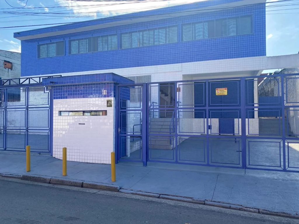 Galpão de 750m² de área construída em 1.000m² de terreno em Barueri