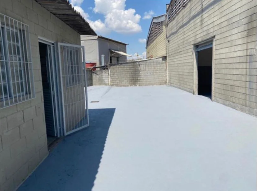 Galpão de 750m² de área construída em 1.200m² de terreno em Barueri