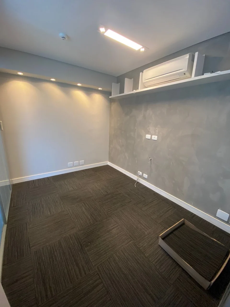 Sala comercial de 78m² em Alphaville