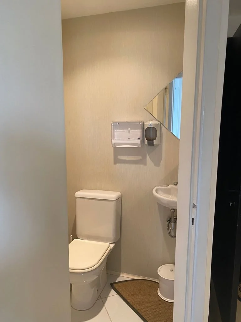 Sala comercial de 38m² no Edifício Metrópole Flat and Office Alphaville