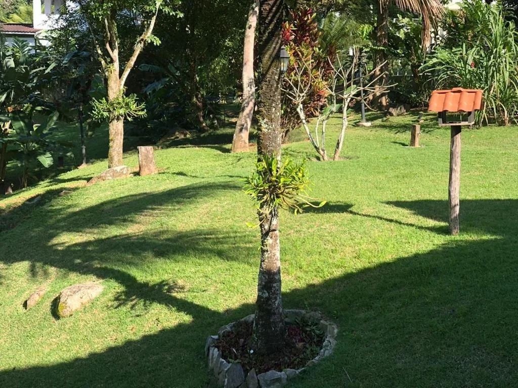 Casa de Praia em Guaecá, São Sebastião com 4 Dorm. 2 Suítes