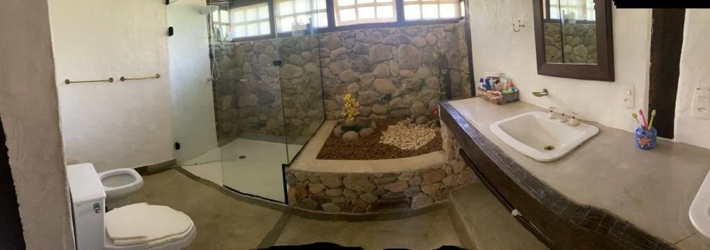 Casa de Praia em Guaecá, São Sebastião com 4 Dorm. 2 Suítes