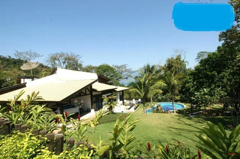 Casa de Praia em Guaecá, São Sebastião com 4 Dorm. 2 Suítes