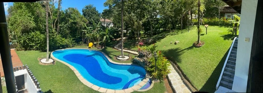 Casa de Praia em Guaecá, São Sebastião com 4 Dorm. 2 Suítes