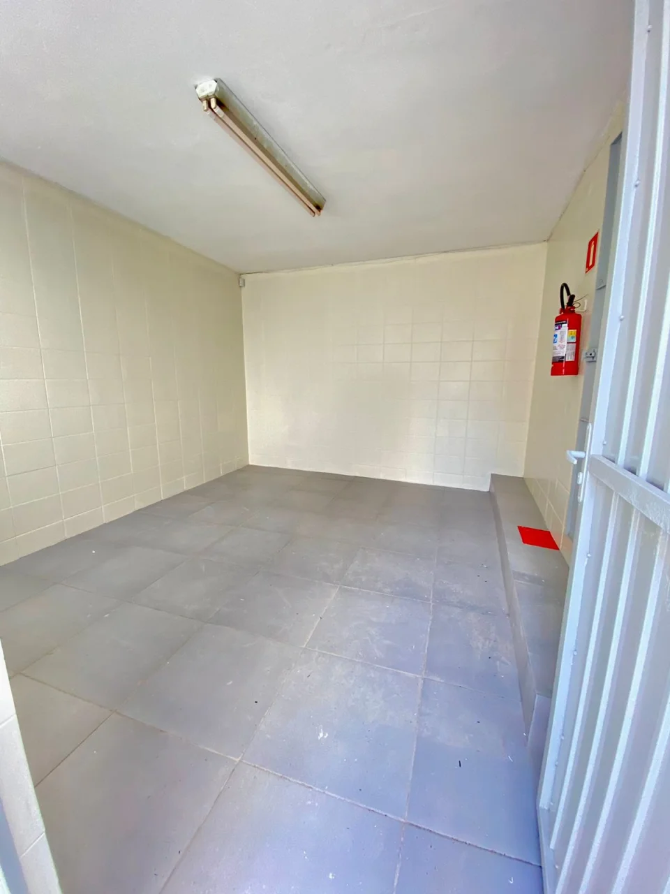 Galpão de 1.179m² de área construída em 1.300m² de terreno em Barueri