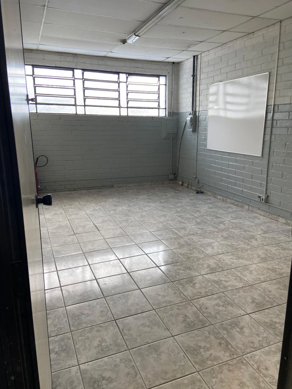 Galpão de 750m² de área construída em 1.000m² de terreno em Barueri