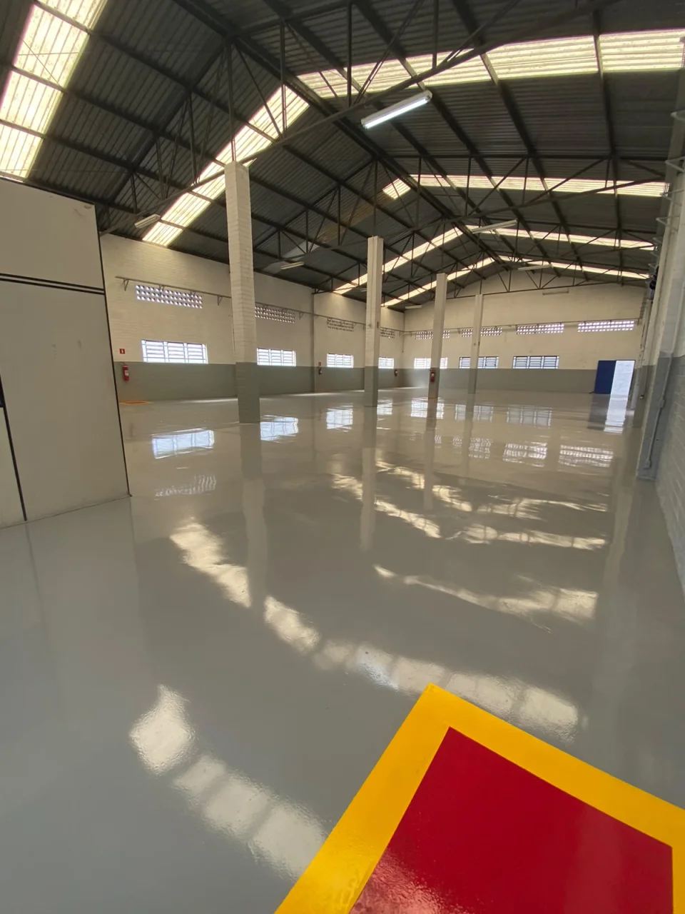 Galpão de 750m² de área construída em 1.000m² de terreno em Barueri