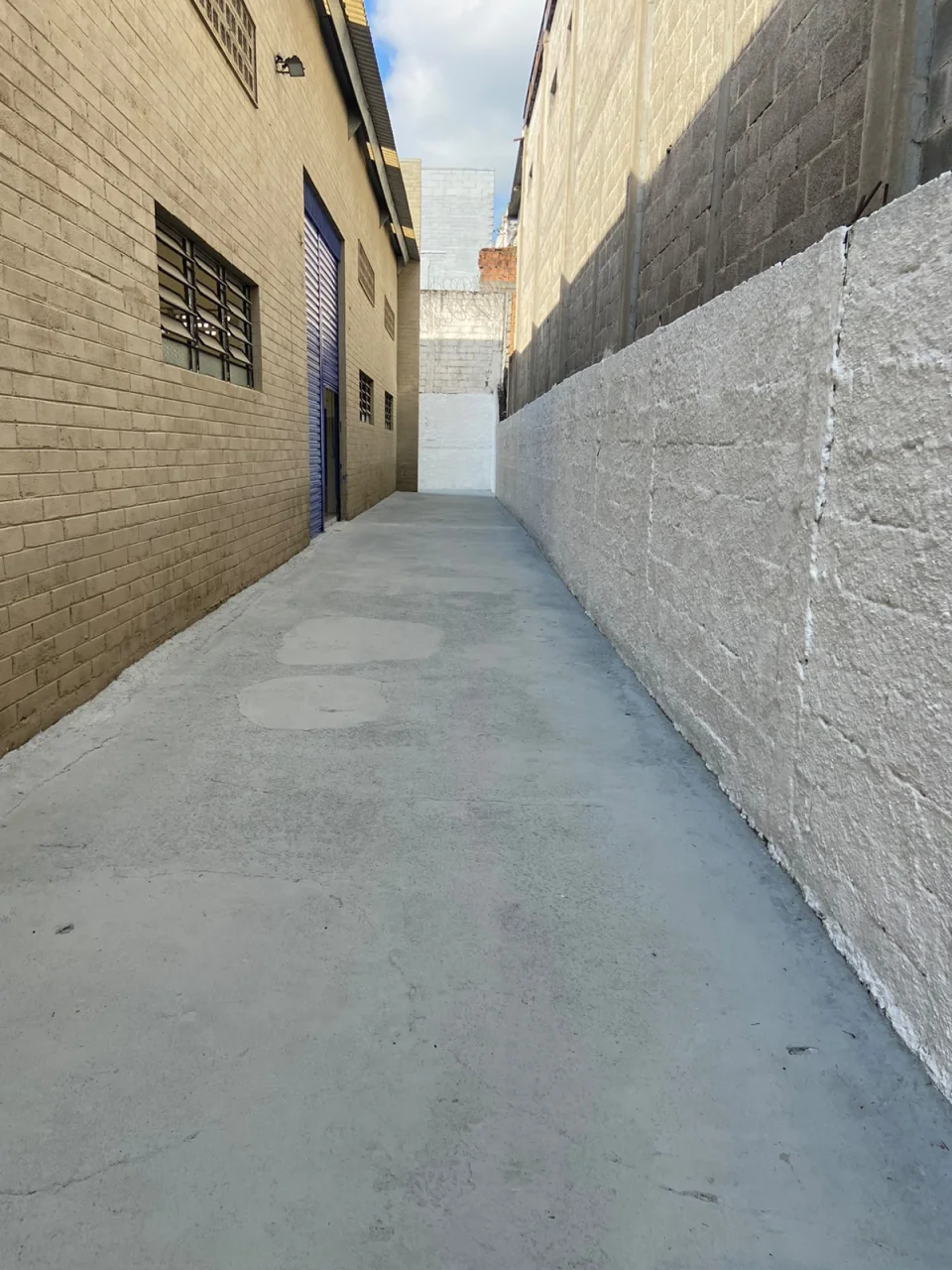 Galpão de 750m² de área construída em 1.000m² de terreno em Barueri